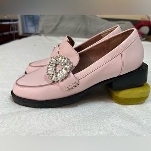 Loafers pink size 6 Gianni Bini
